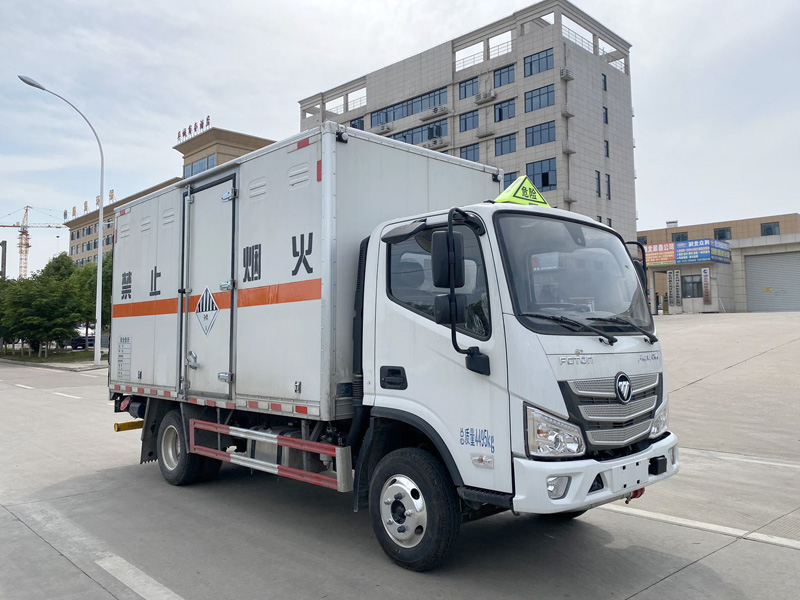 雜項(xiàng)危險(xiǎn)物品廂式運(yùn)輸車，運(yùn)輸車，運(yùn)輸車廠家，楚勝集團(tuán)